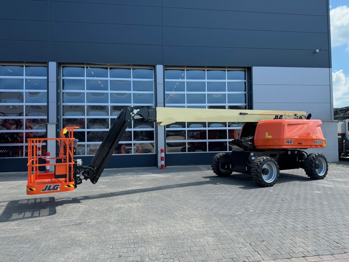 632D955E 491A 481E 8C27 4FF9DCB6EED5